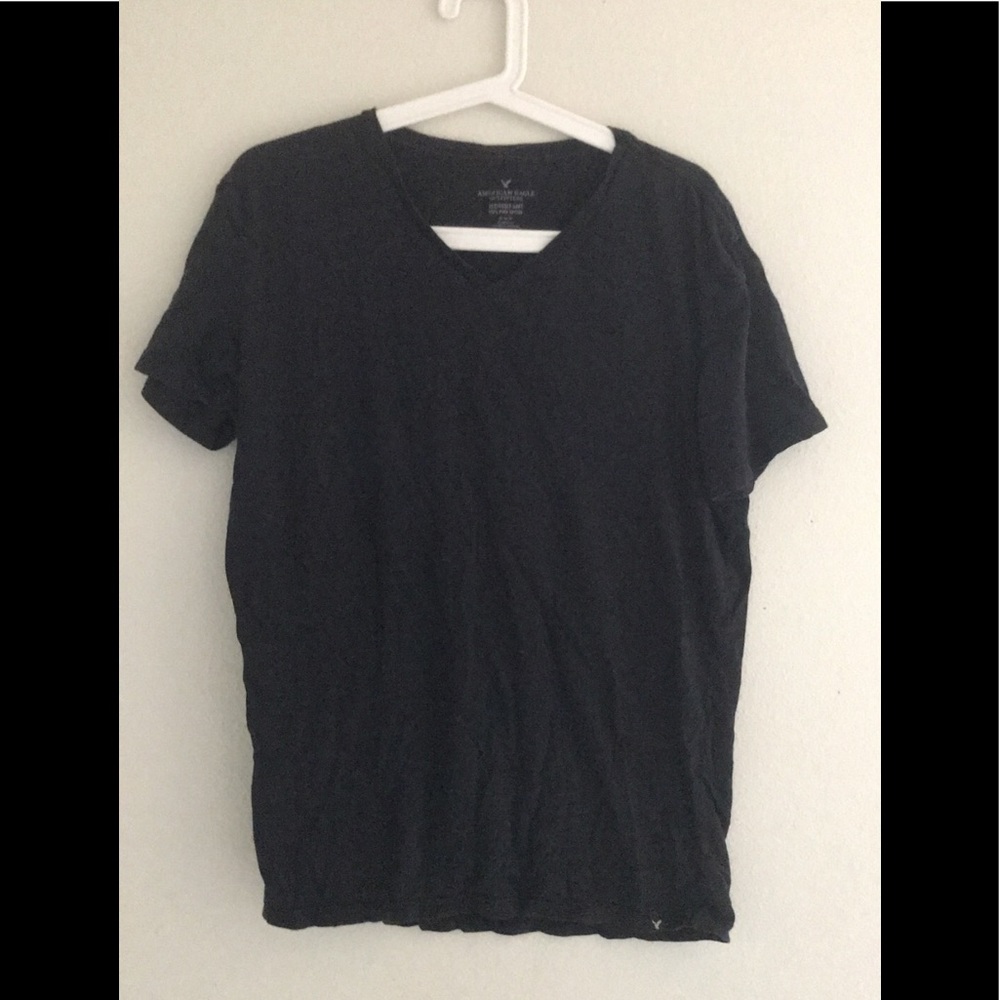 American Eagle V-Neck